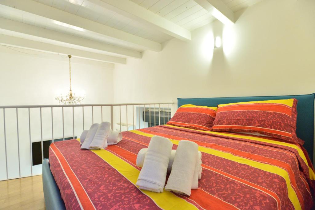 IzzHome Full Center Cozy room 2