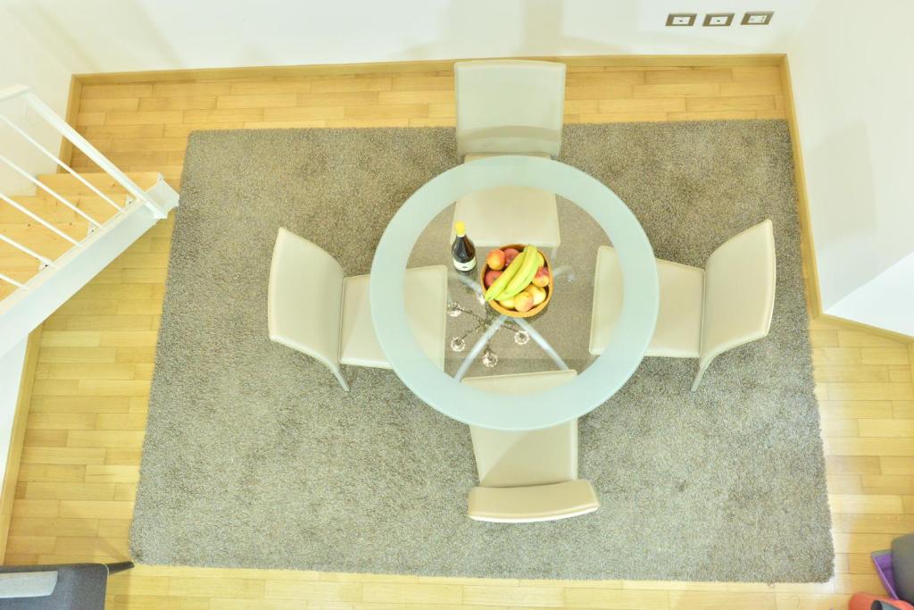 IzzHome Full Center Cozy room 3